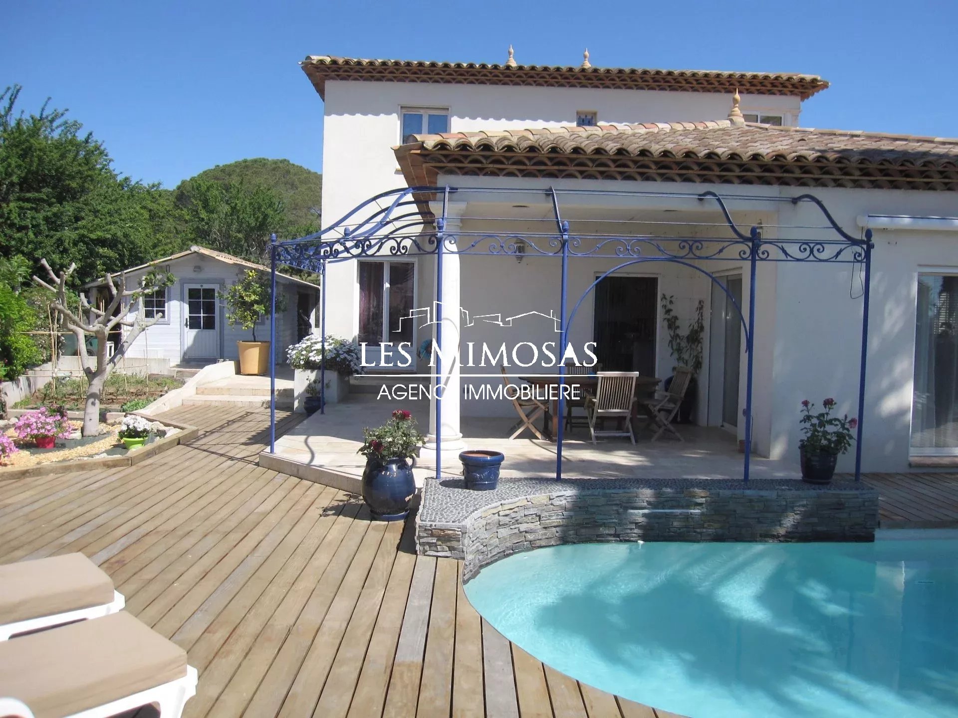 FREJUS, Villa 5 pièces de 150m² avec piscine