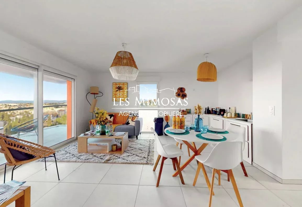 SAINT-RAPHAËL, Appartements 3 ou 4 pièces