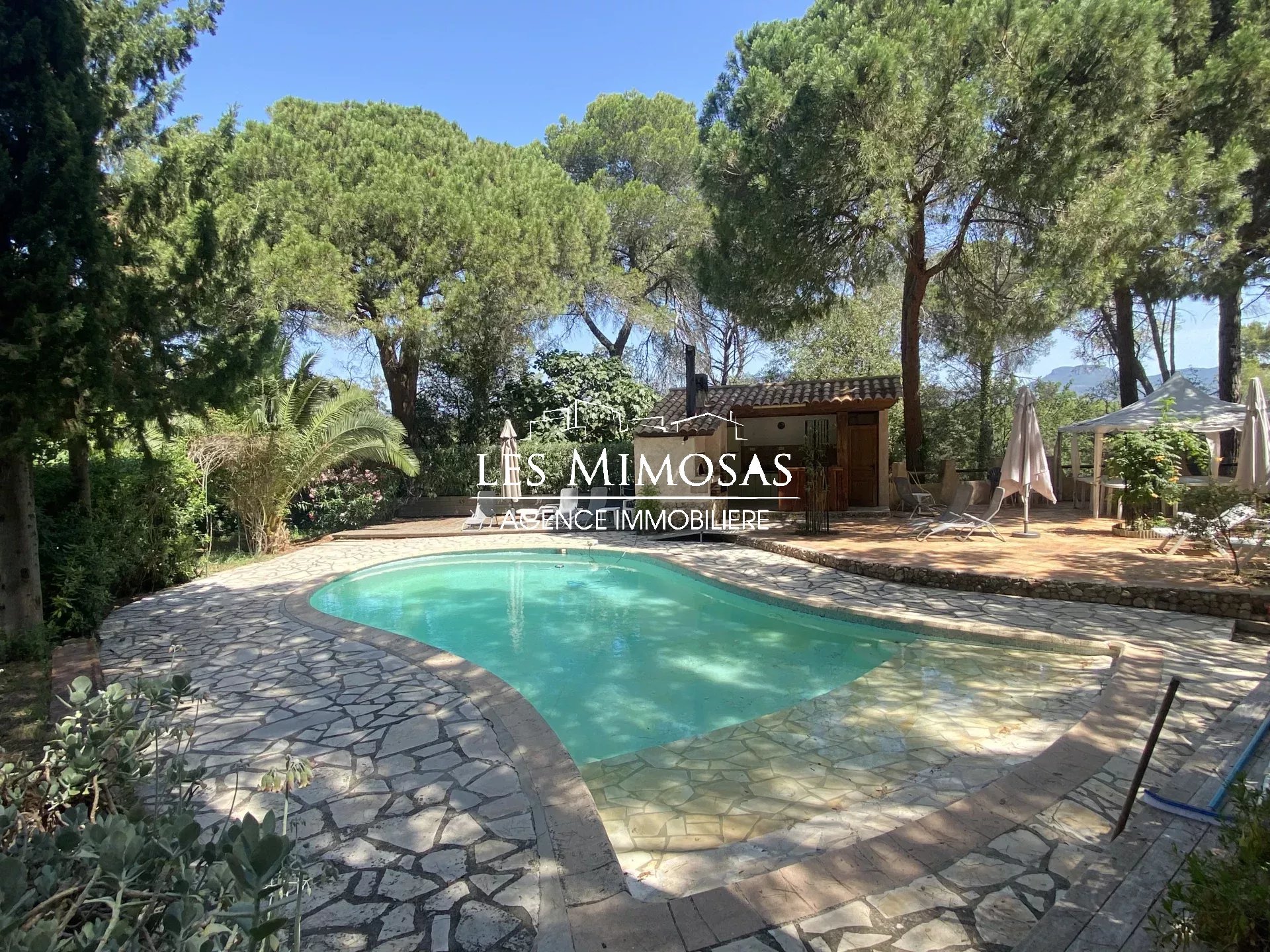 Vente Maison de 288m²  à Roquebrune-sur-Argens