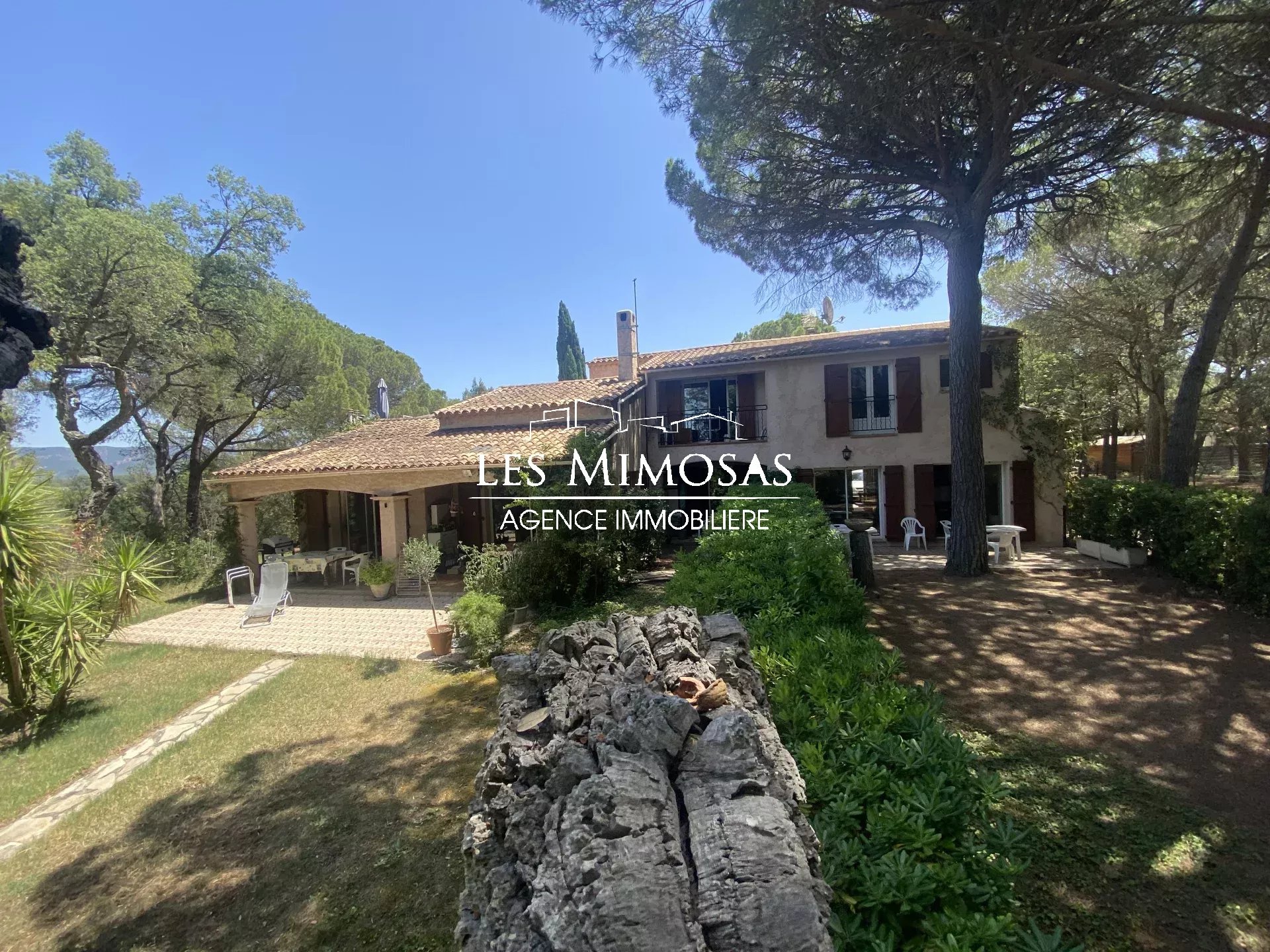 Vente Maison de 288m²  à Roquebrune-sur-Argens