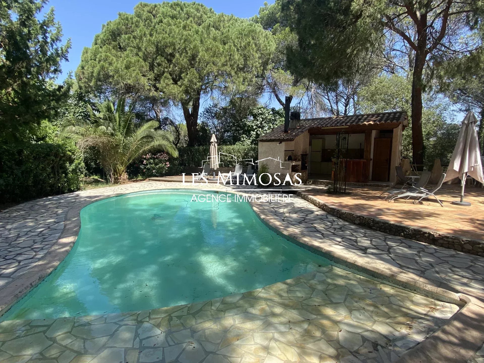 Vente Maison de 288m²  à Roquebrune-sur-Argens