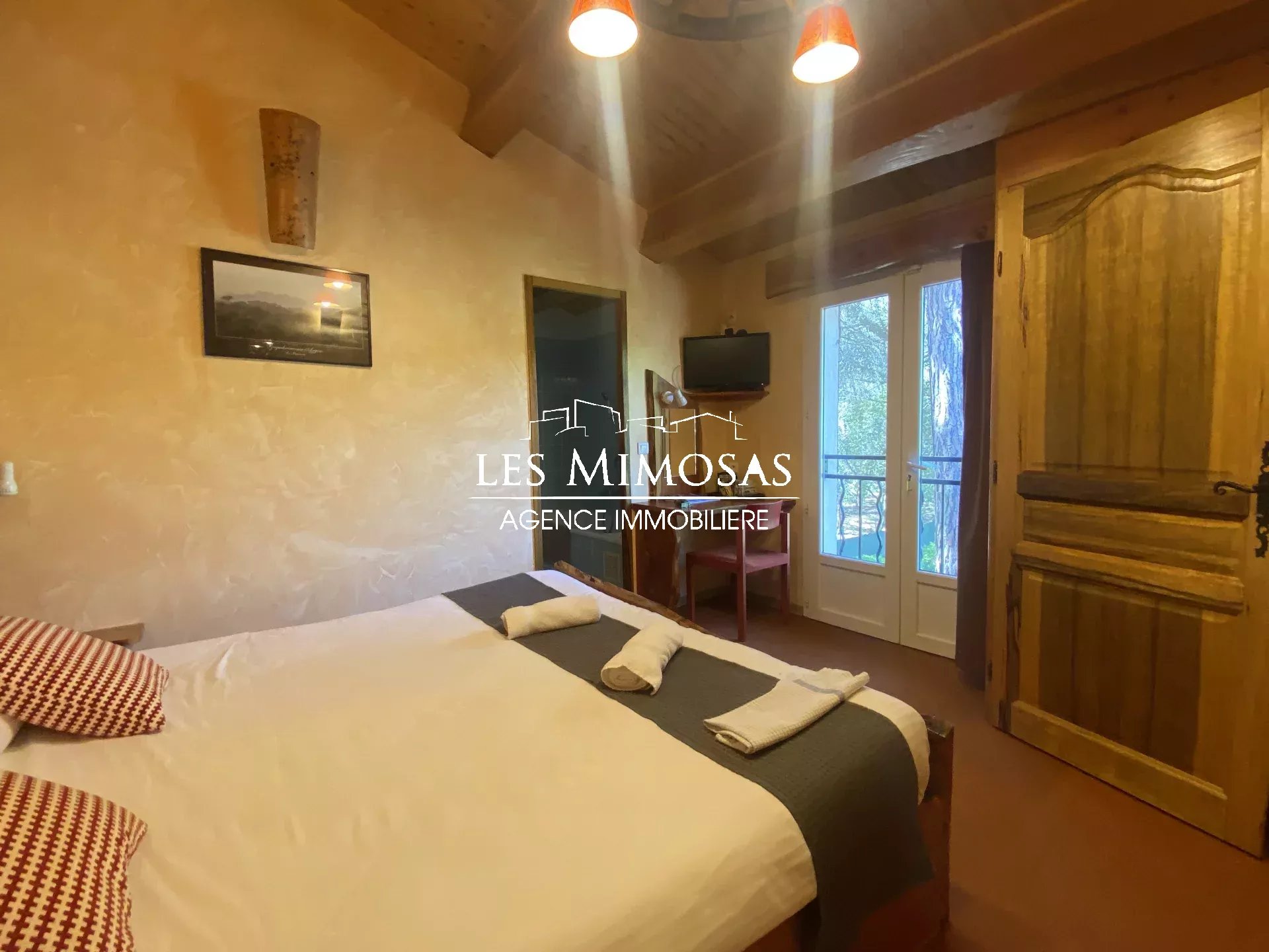 Vente Maison de 288m²  à Roquebrune-sur-Argens