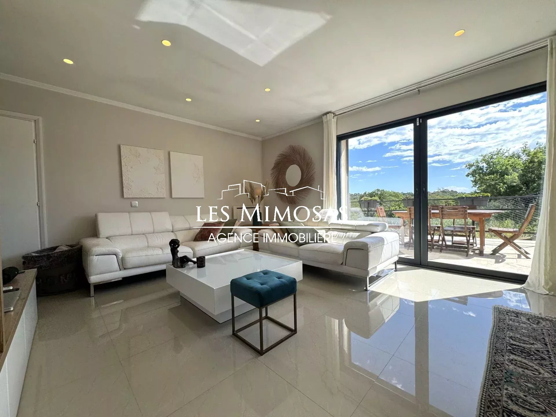 Vente Maison de 160m²  à Fréjus