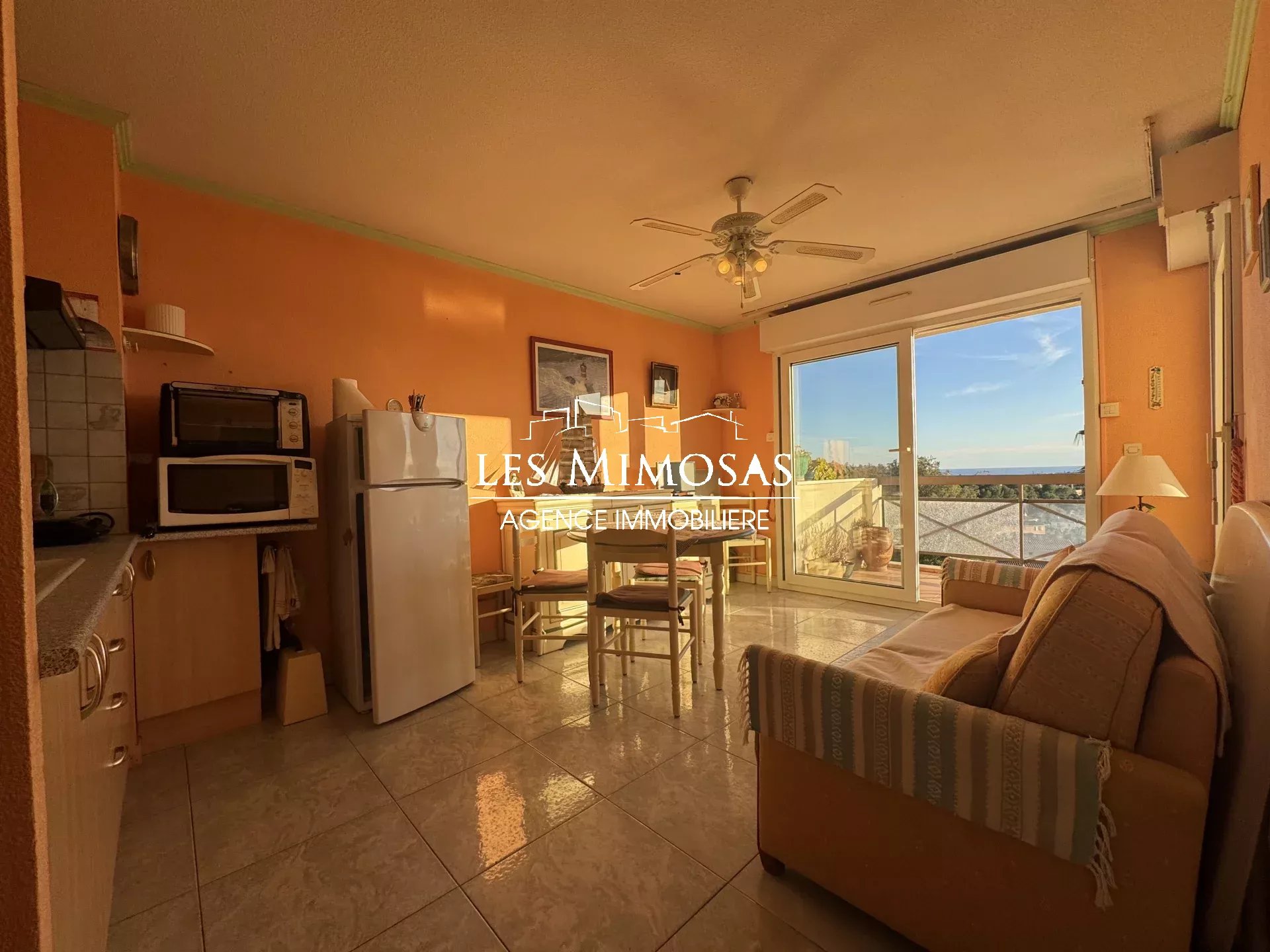 Vente Appartement de 33.95m²  à Saint-Raphaël