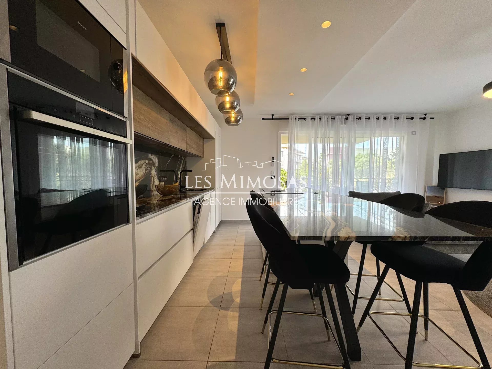 Vente Appartement de 73.31m²  à Fréjus