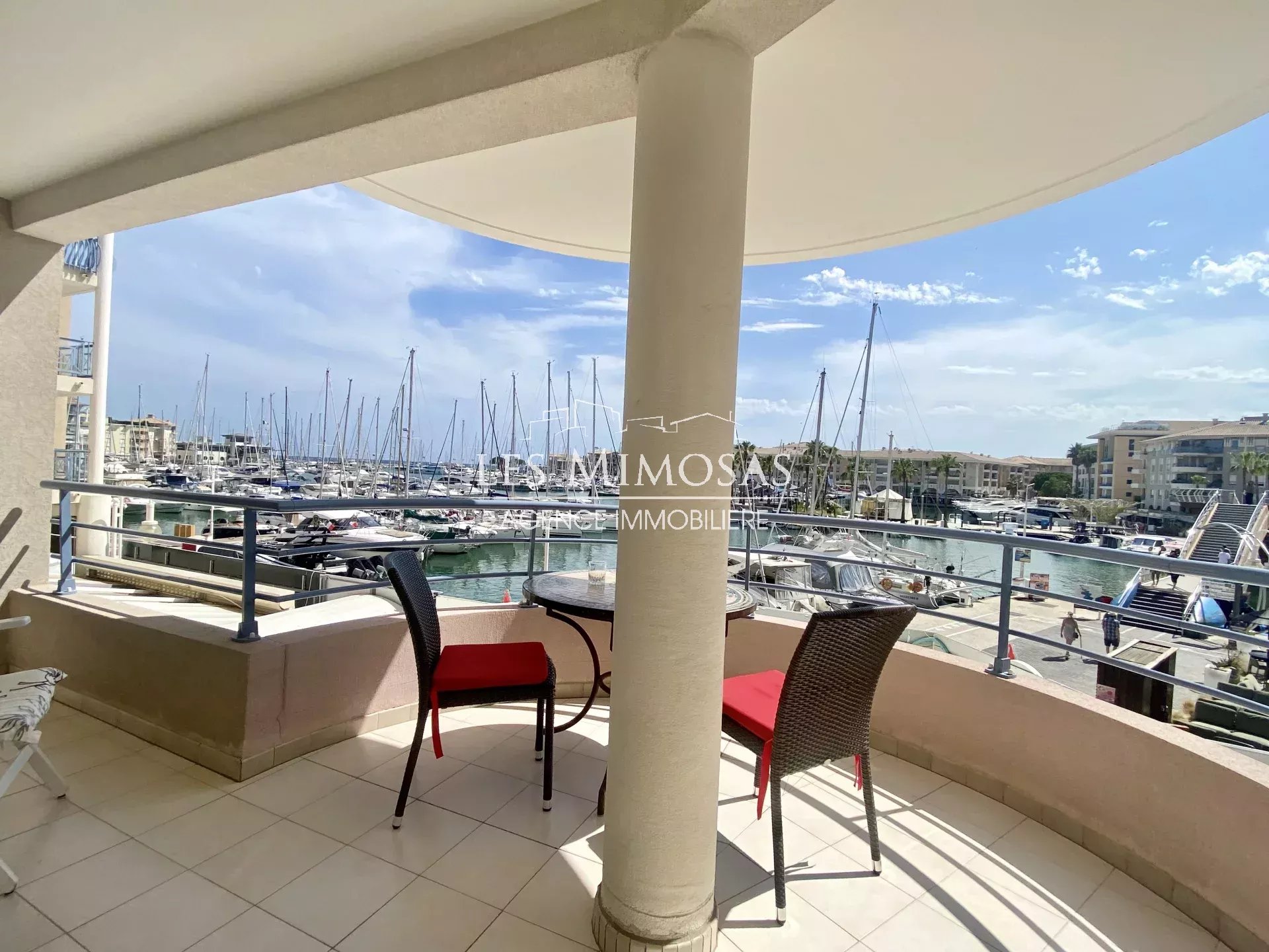 Vente Appartement de 55.01m²  à Fréjus