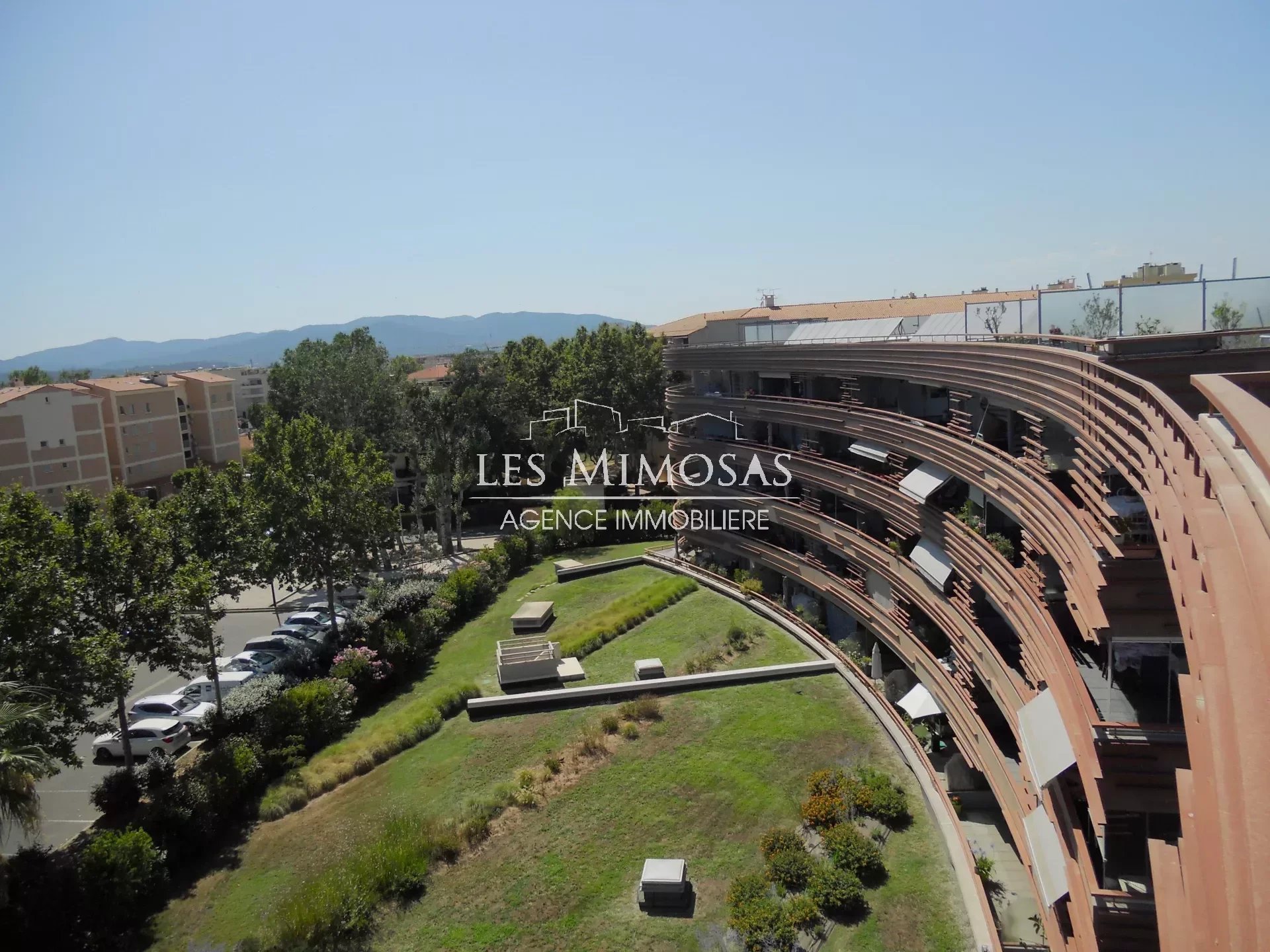 FREJUS-PLAGE, Appartement 3 pièces avec solarium et garage