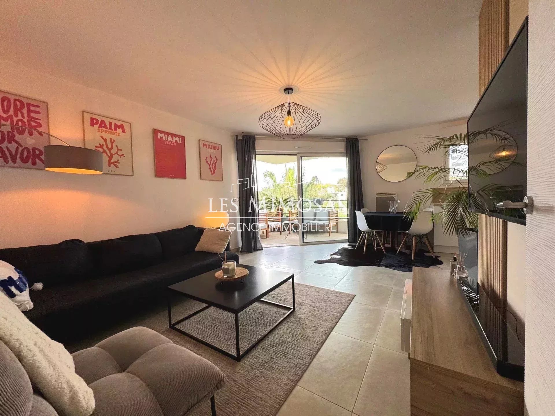 Vente Appartement de 55.09m²  à Saint-Raphaël