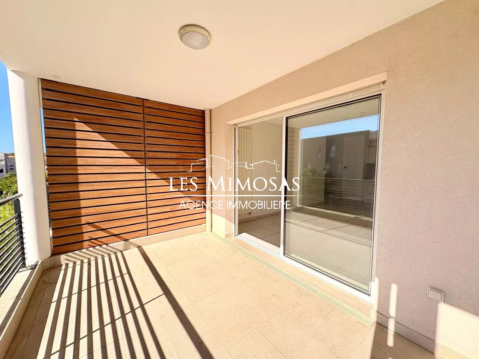 PORT-FREJUS II, Appartement 3 pièces avec terrasse, garage et cave