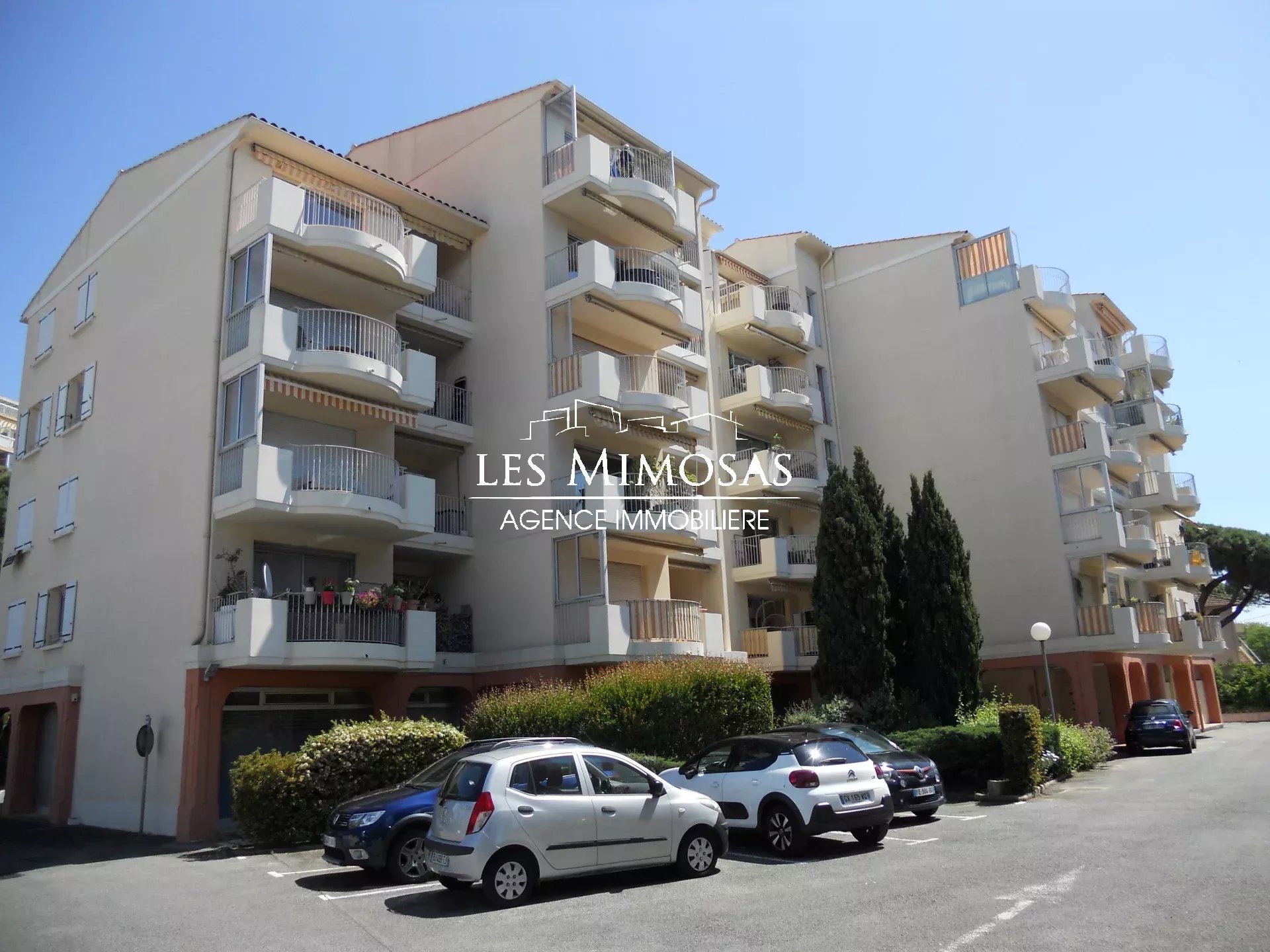 Vente Appartement de 52.03m²  à Fréjus