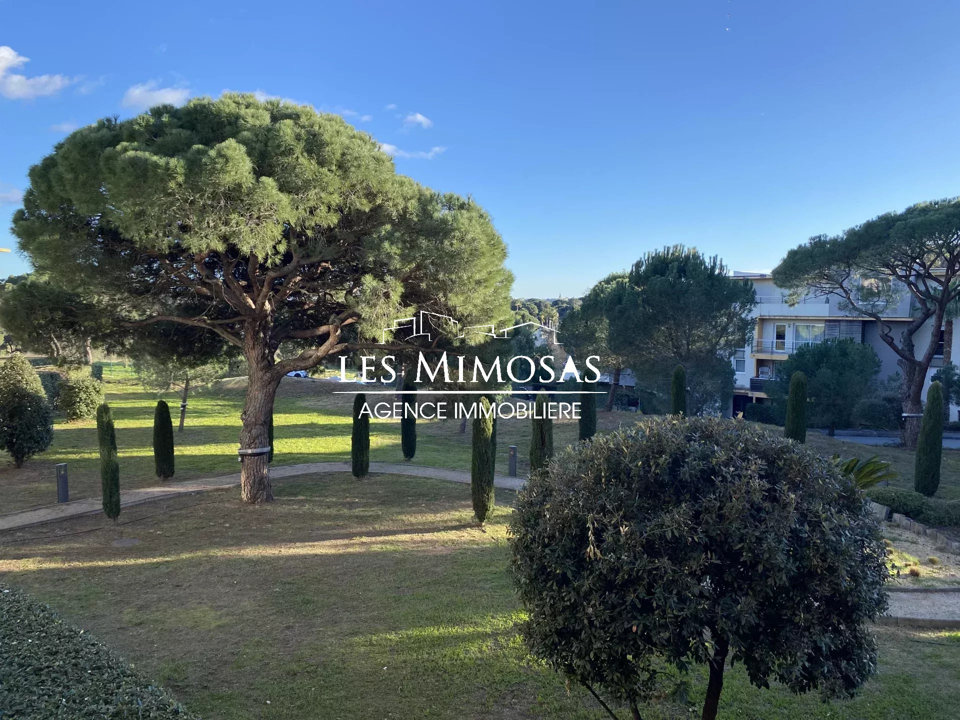 FREJUS – Appartement 3 pièces de 71m² avec parking