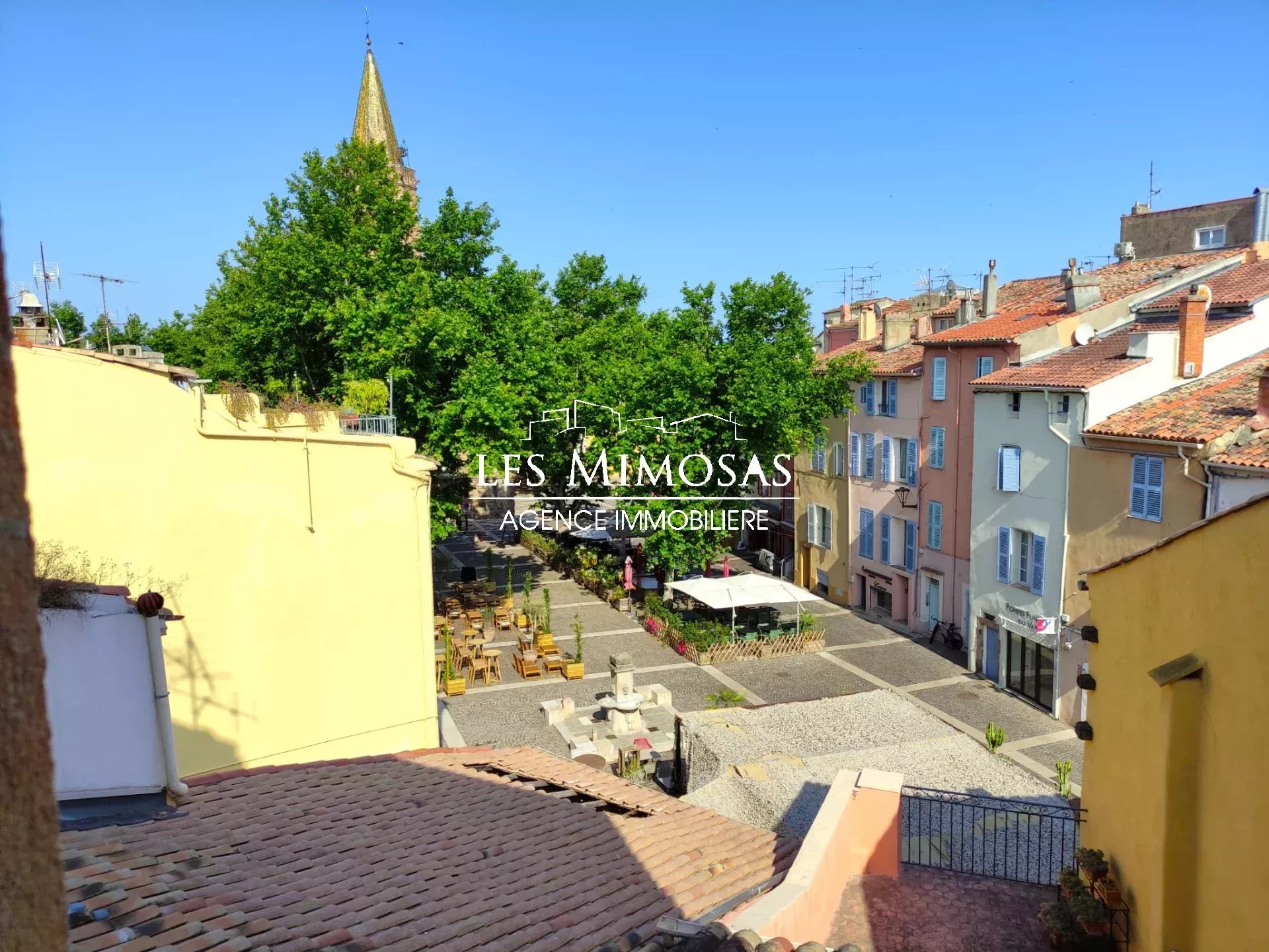 Vente Appartement de 47.69m²  à Fréjus