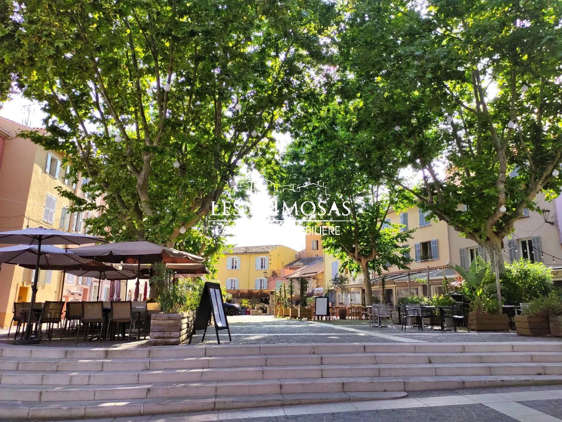 Vente Appartement de 47.69m²  à Fréjus