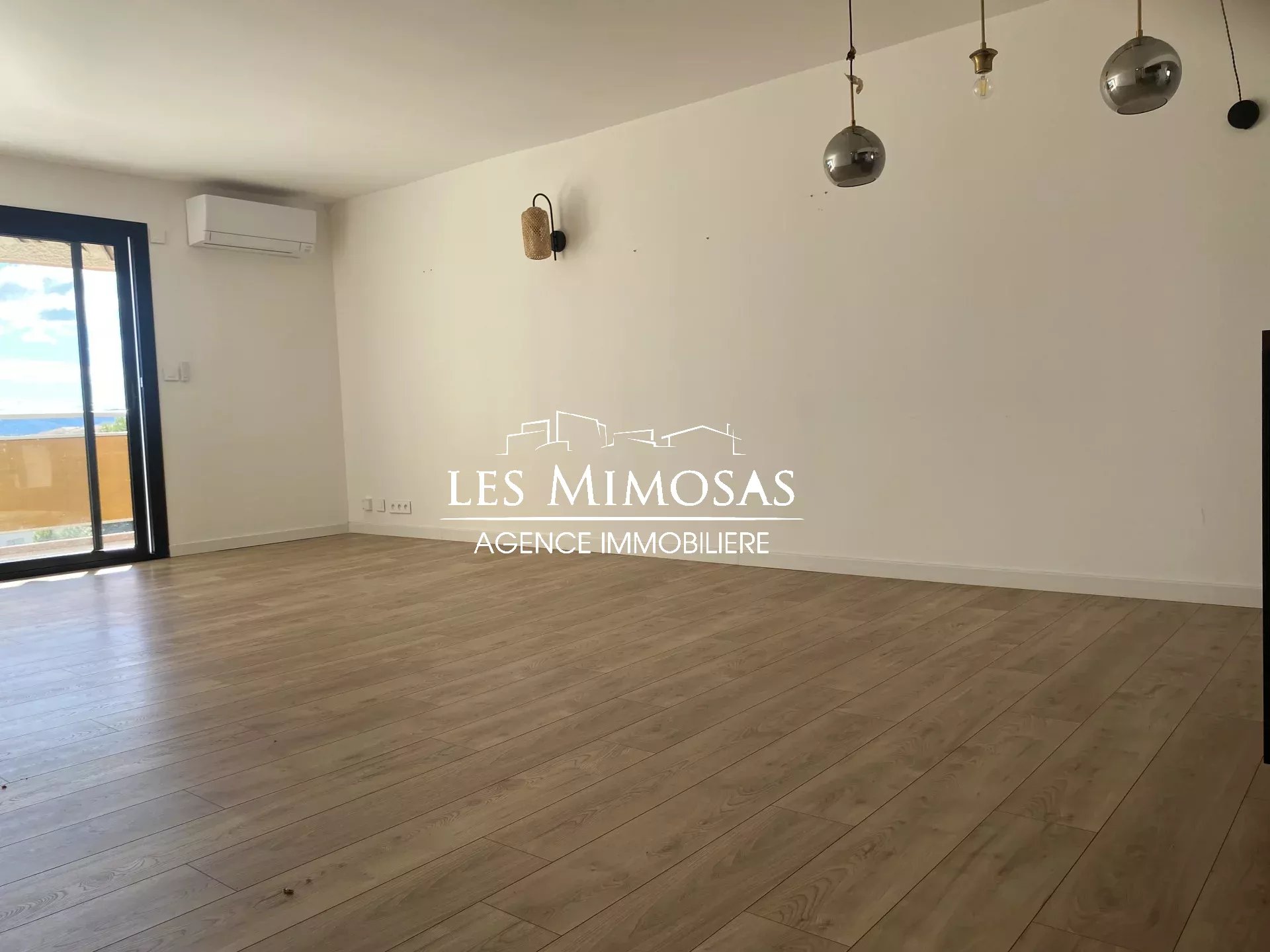 Vente Appartement de 67m²  à Fréjus