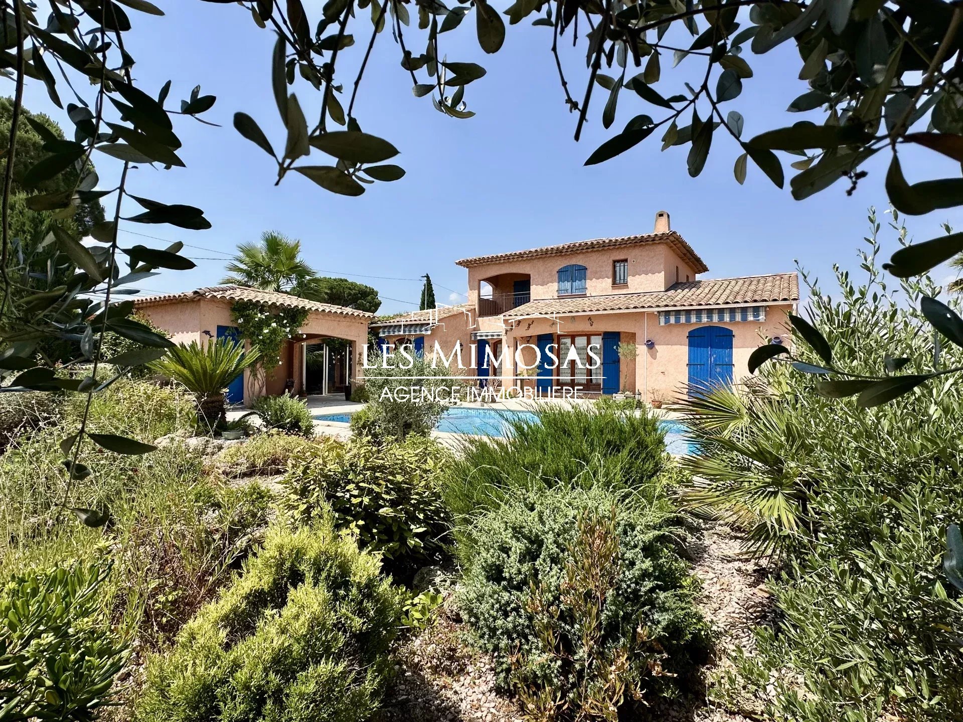 Villa 4 Pièces de 140m² avec GARAGE – POOL HOUSE