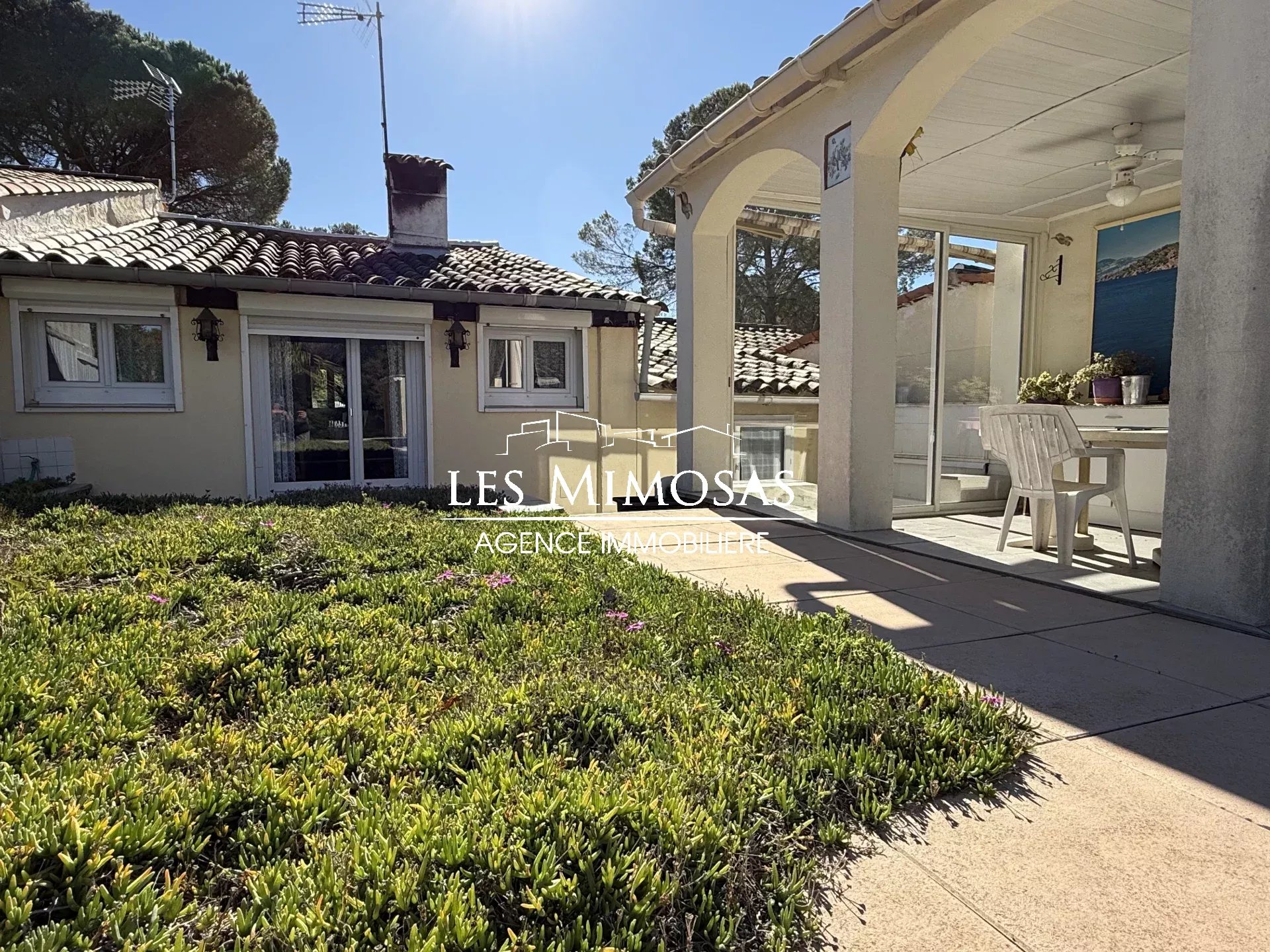 Vente Maison de 48.31m²  à Roquebrune-sur-Argens