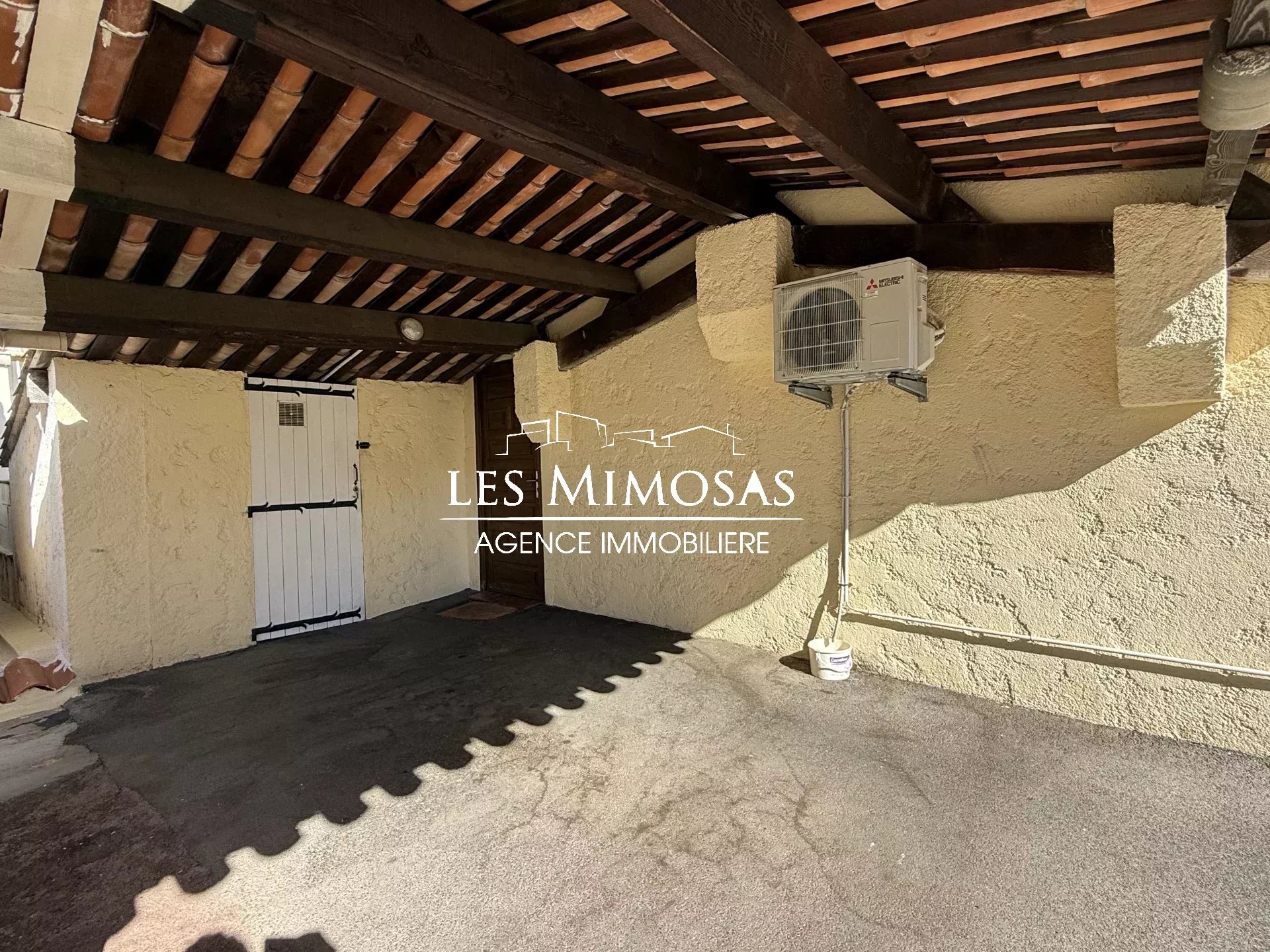 Vente Maison de 48.31m²  à Roquebrune-sur-Argens