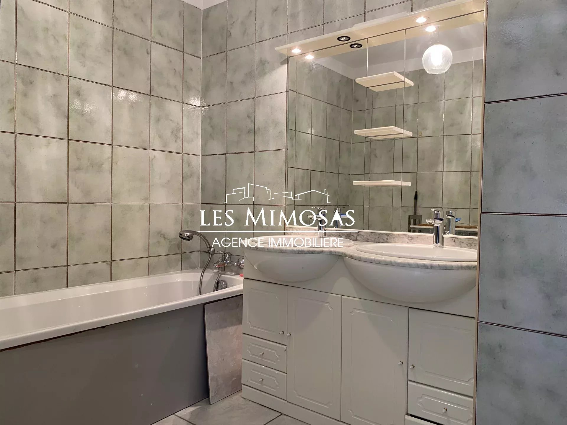 Vente Appartement de 69.9m²  à Saint-Raphaël