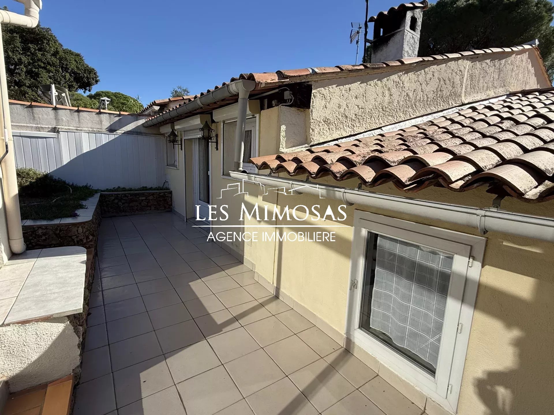 Vente Maison de 48.31m²  à Roquebrune-sur-Argens