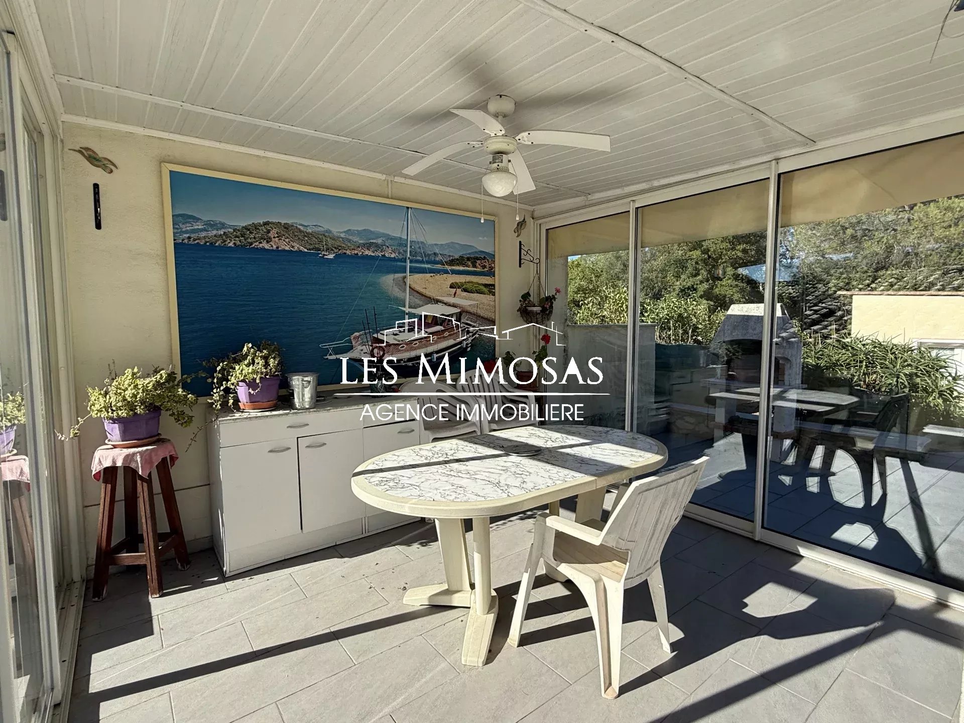 Vente Maison de 48.31m²  à Roquebrune-sur-Argens