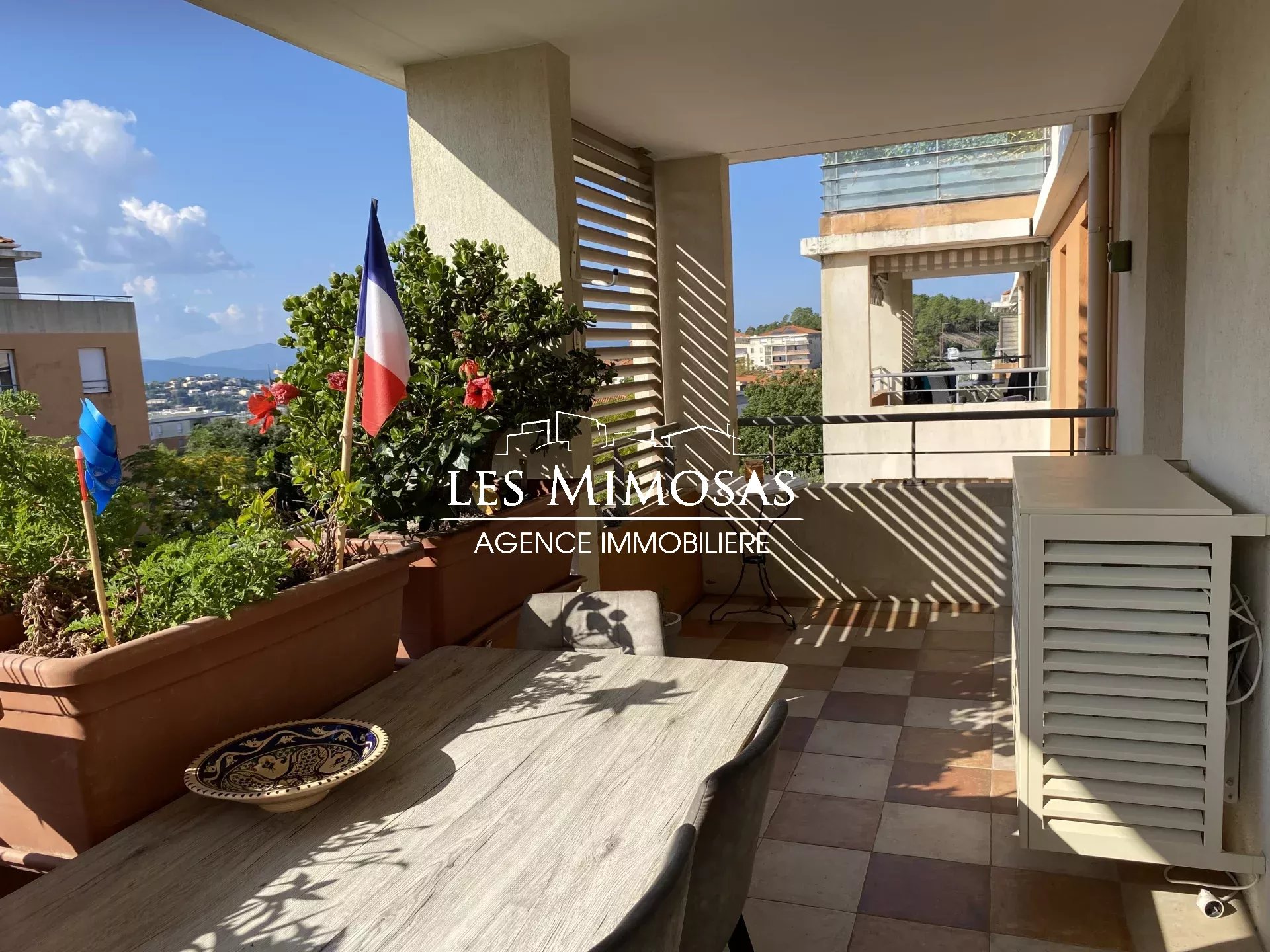 Vente Appartement de 75.34m²  à Saint-Raphaël