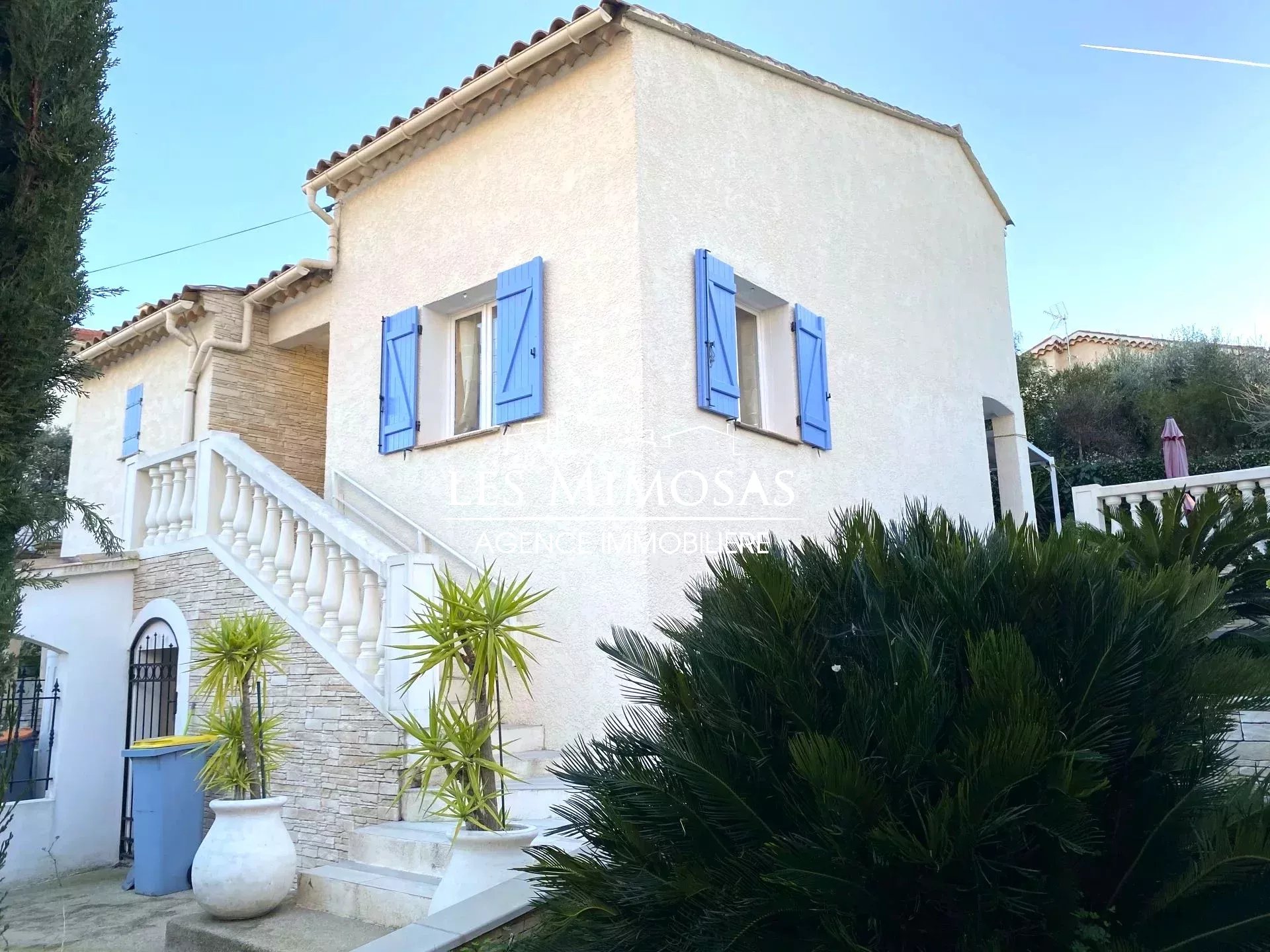 SAINT-RAPHAEL – VILLA 3P – GRAND GARAGE – NOTRE DAME