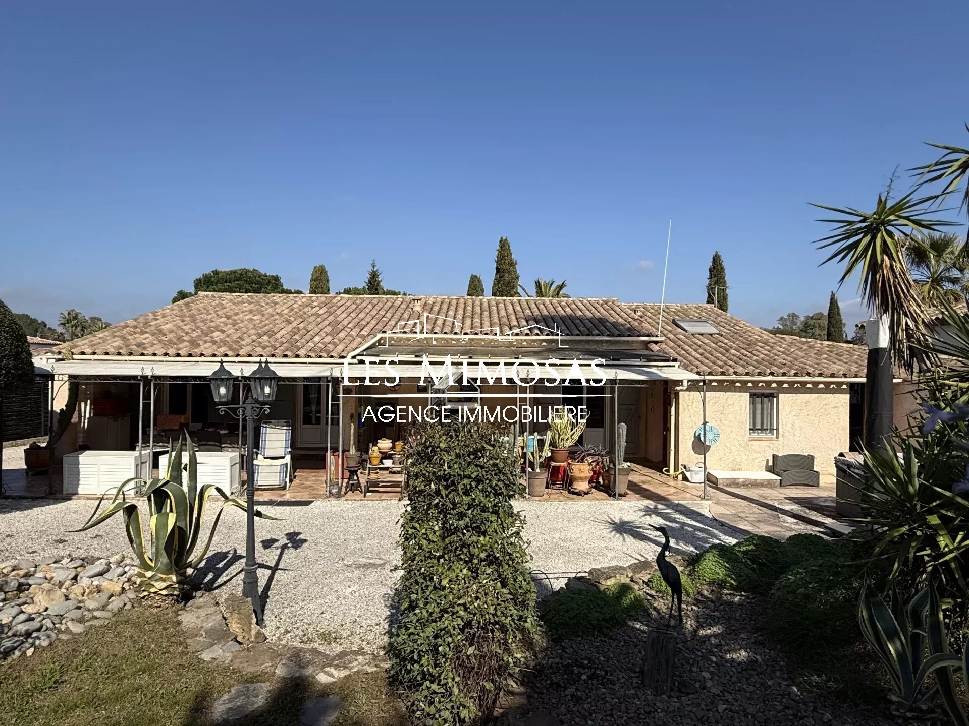 Vente Maison de 107m²  à Fréjus