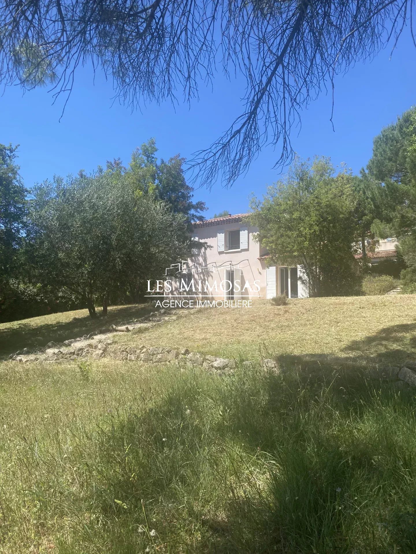 Vente Maison de 100.4m²  à Bagnols-en-Forêt